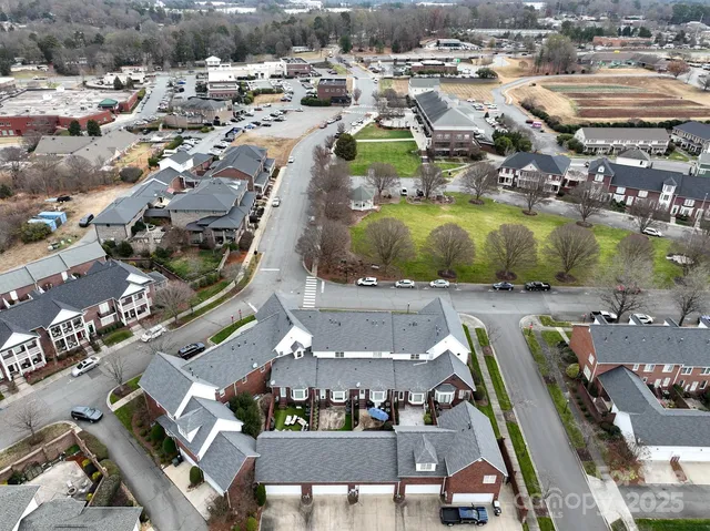 a picture of water view