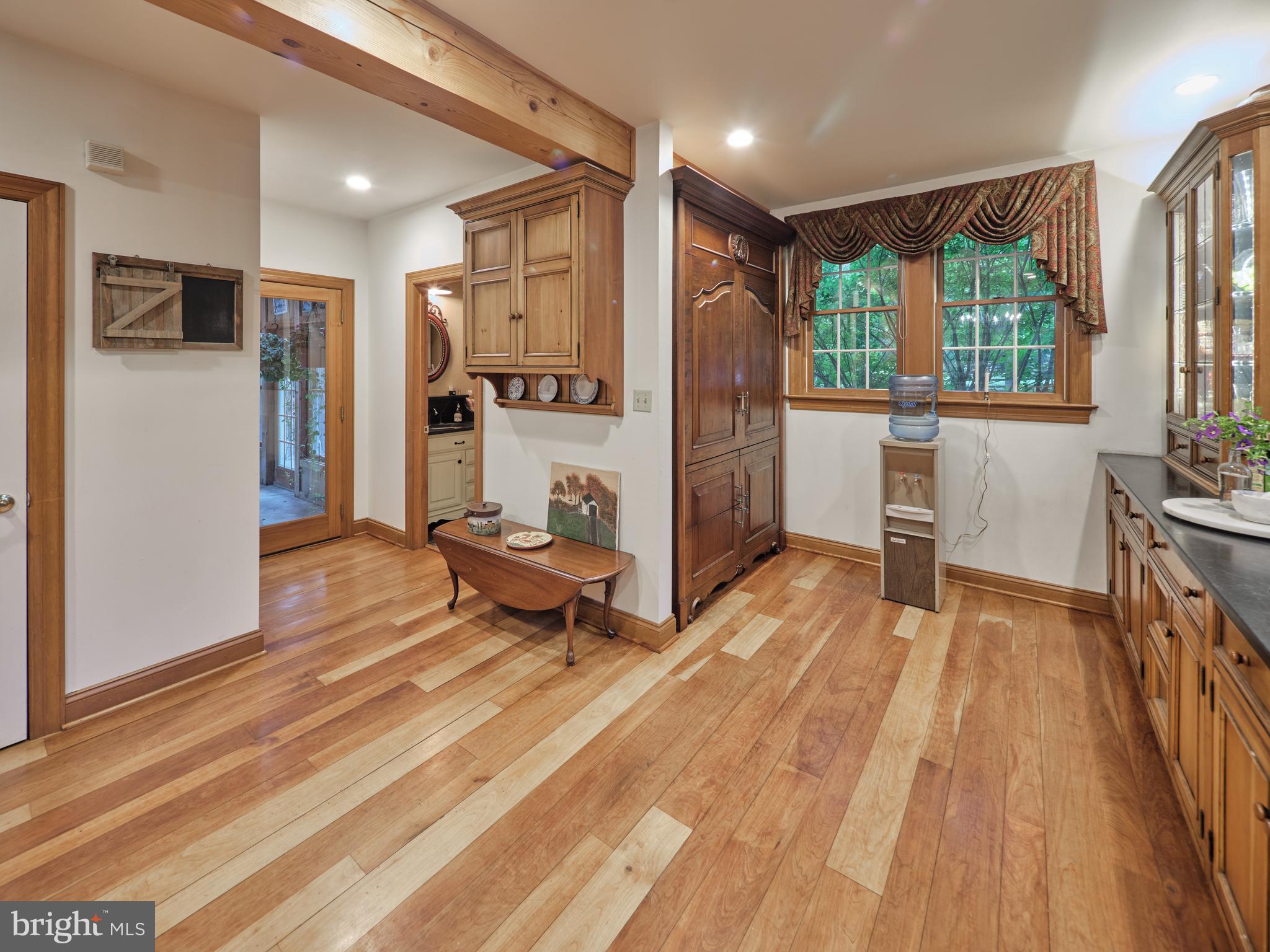 1090 Almshouse Road Jamison, PA 18929 - Photo 13 of 46