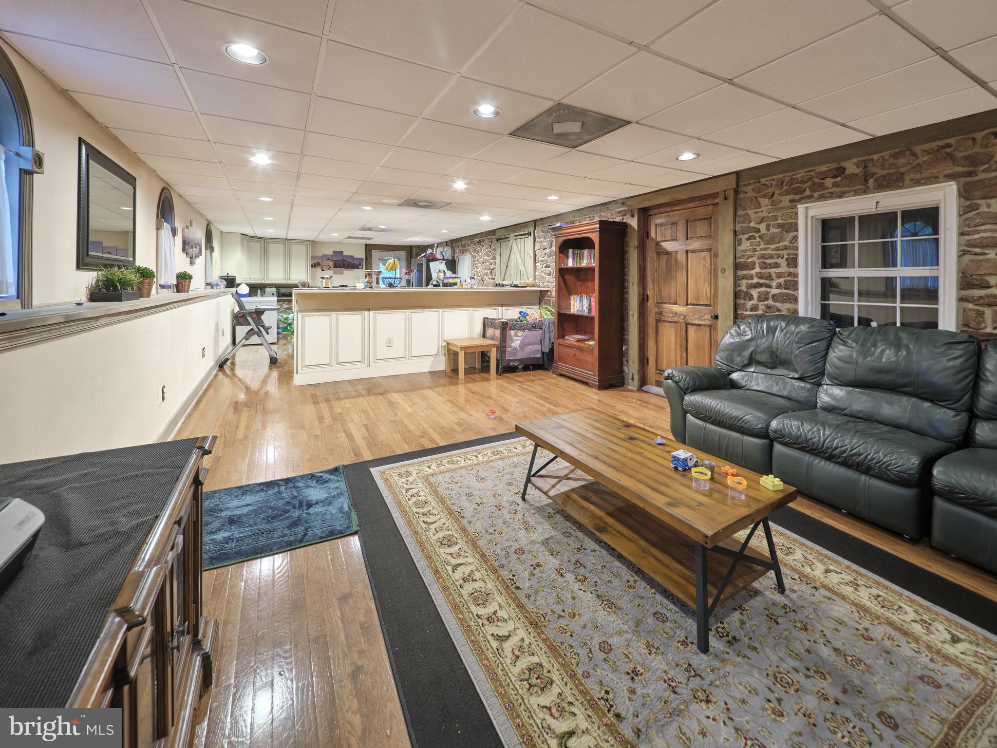 1090 Almshouse Road Jamison, PA 18929 - Photo 32 of 46