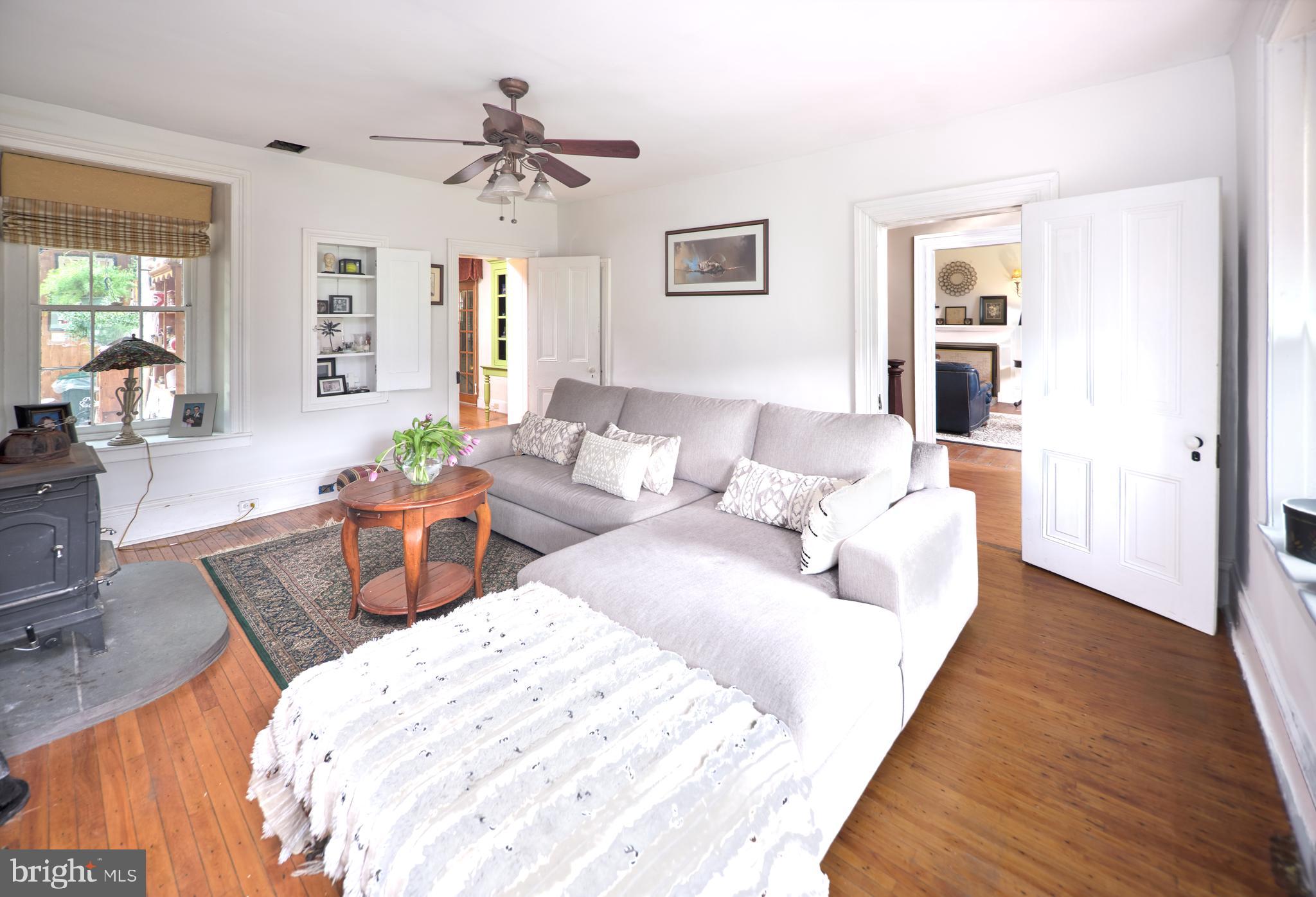 1090 Almshouse Road Jamison, PA 18929 - Photo 5 of 46