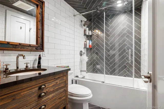 $4,000 | 185 West Park Avenue, Unit 103, Long Beach, NY 11561