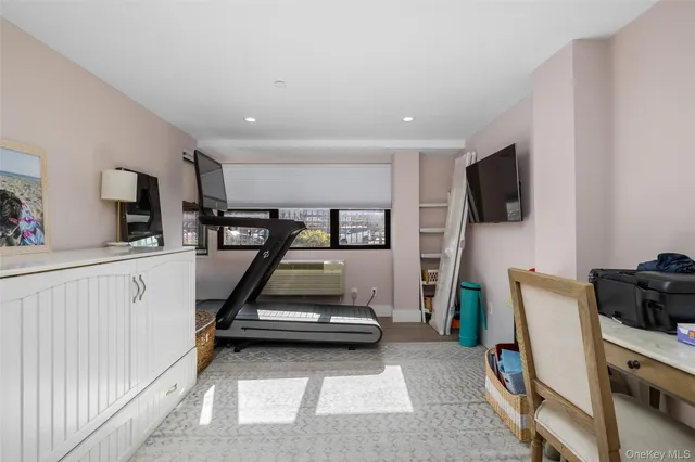 $4,000 | 185 West Park Avenue, Unit 103, Long Beach, NY 11561