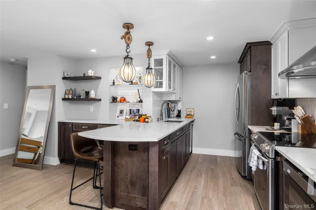 $4,000 | 185 West Park Avenue, Unit 103, Long Beach, NY 11561