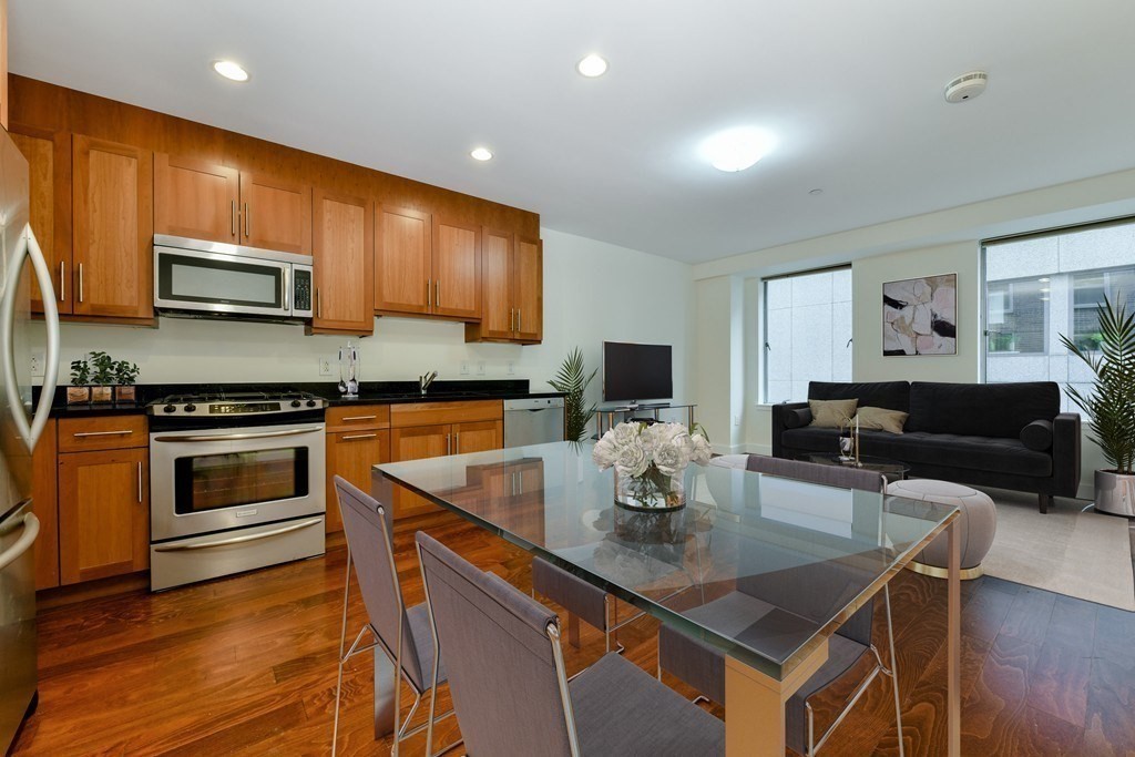80 Broad Street, Unit 905 Boston, MA 02110 - Photo 3 of 8