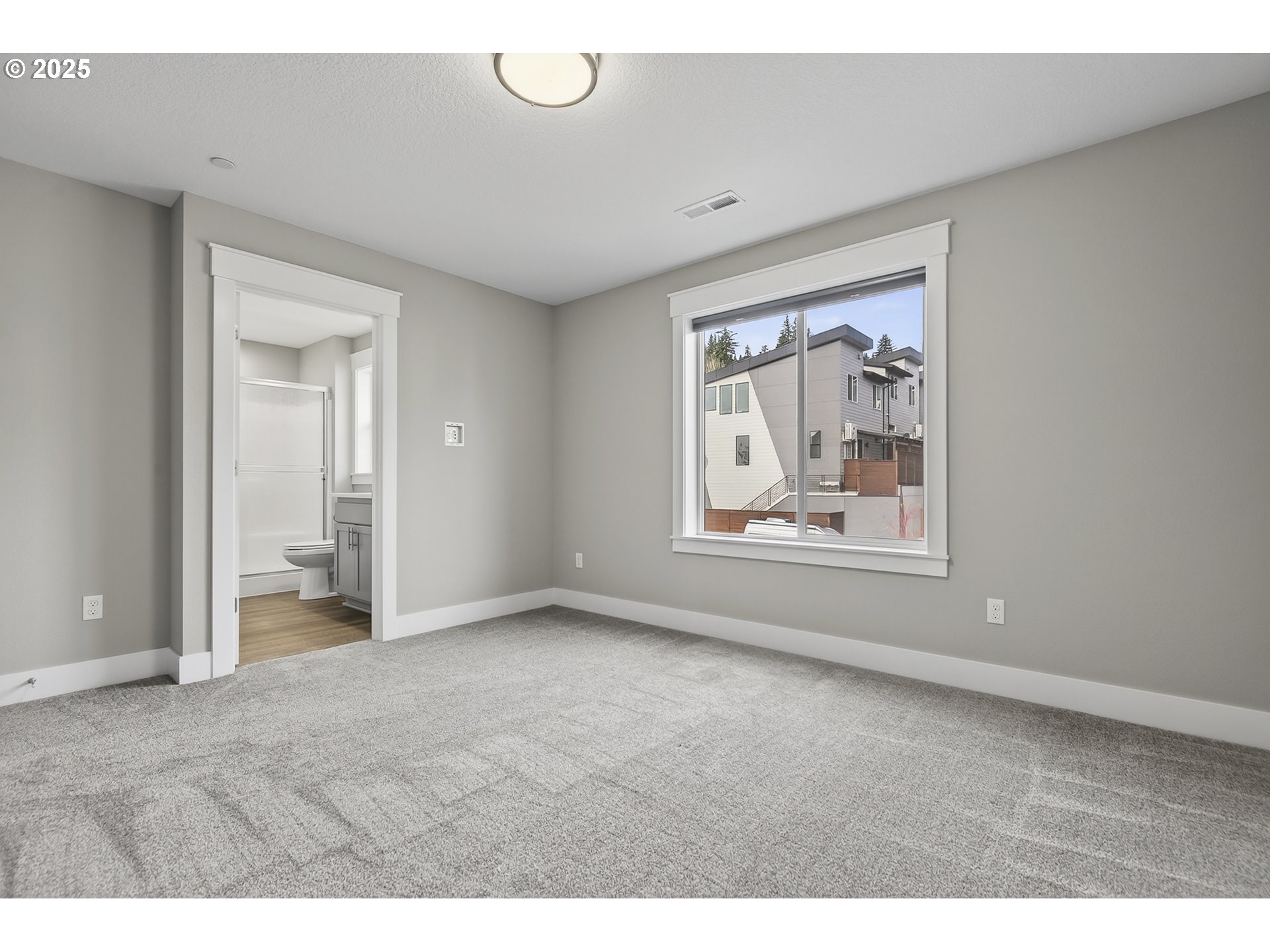 2320 North R Street Washougal, WA 98671 - Photo 20 of 35 Primary Bedroom