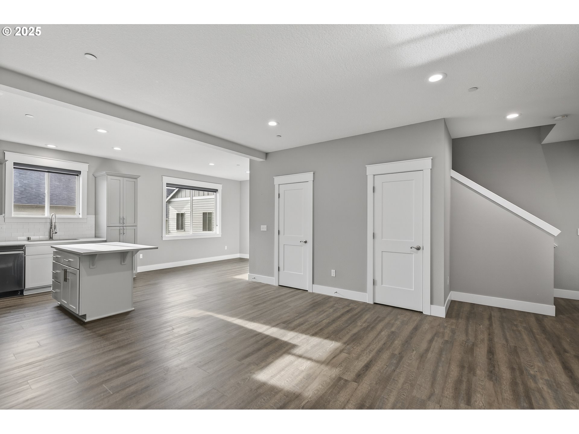 2320 North R Street Washougal, WA 98671 - Photo 3 of 35 Living Room/Dining Room