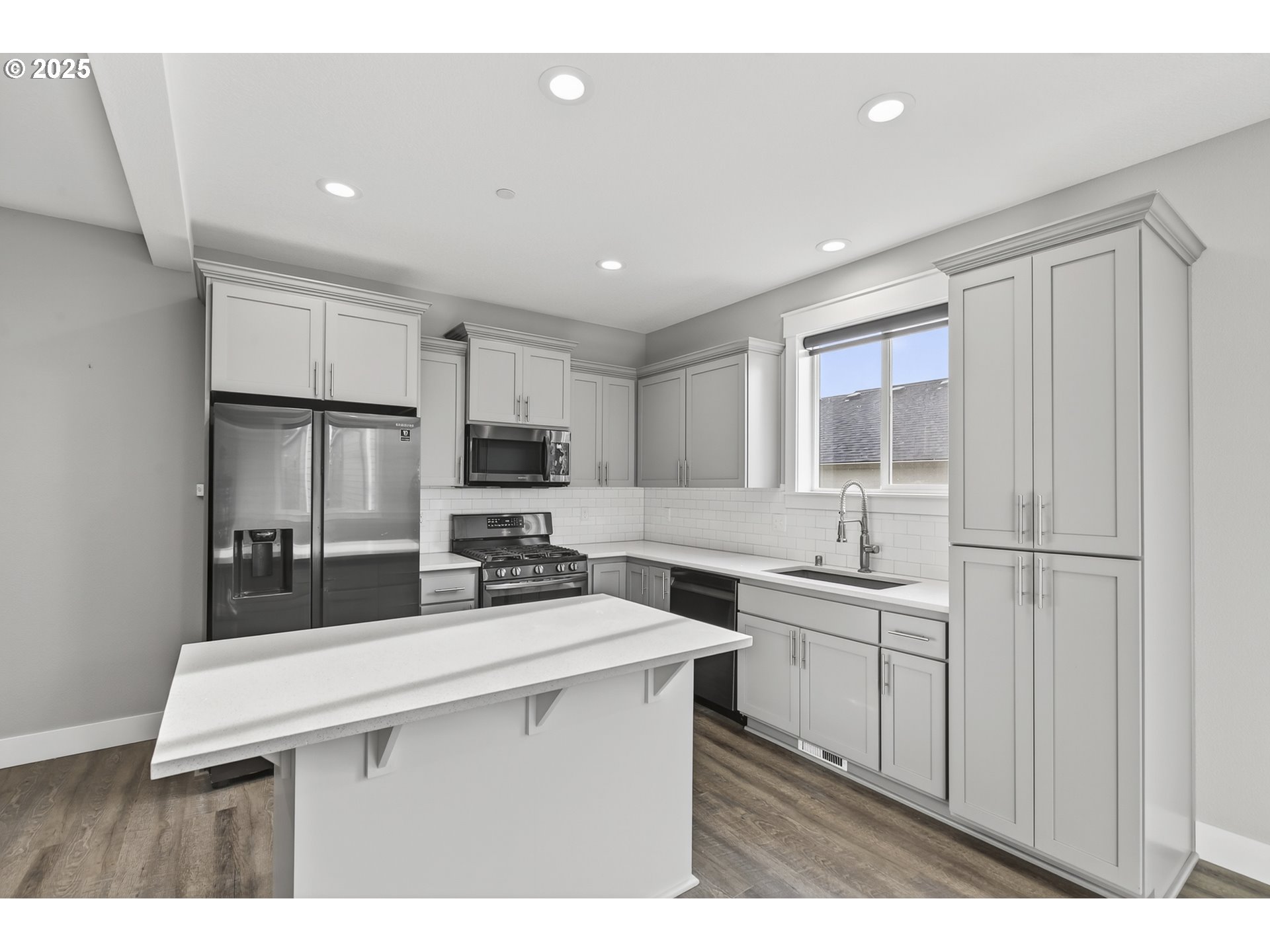 2320 North R Street Washougal, WA 98671 - Photo 8 of 35