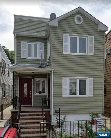 $1,850 | 78 Brighton Avenue, Unit 1, Kearny, NJ 07032