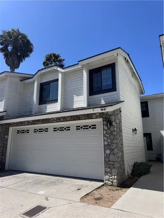$5,600 | 2620 Elden Avenue, Unit B5, Costa Mesa, CA 92627