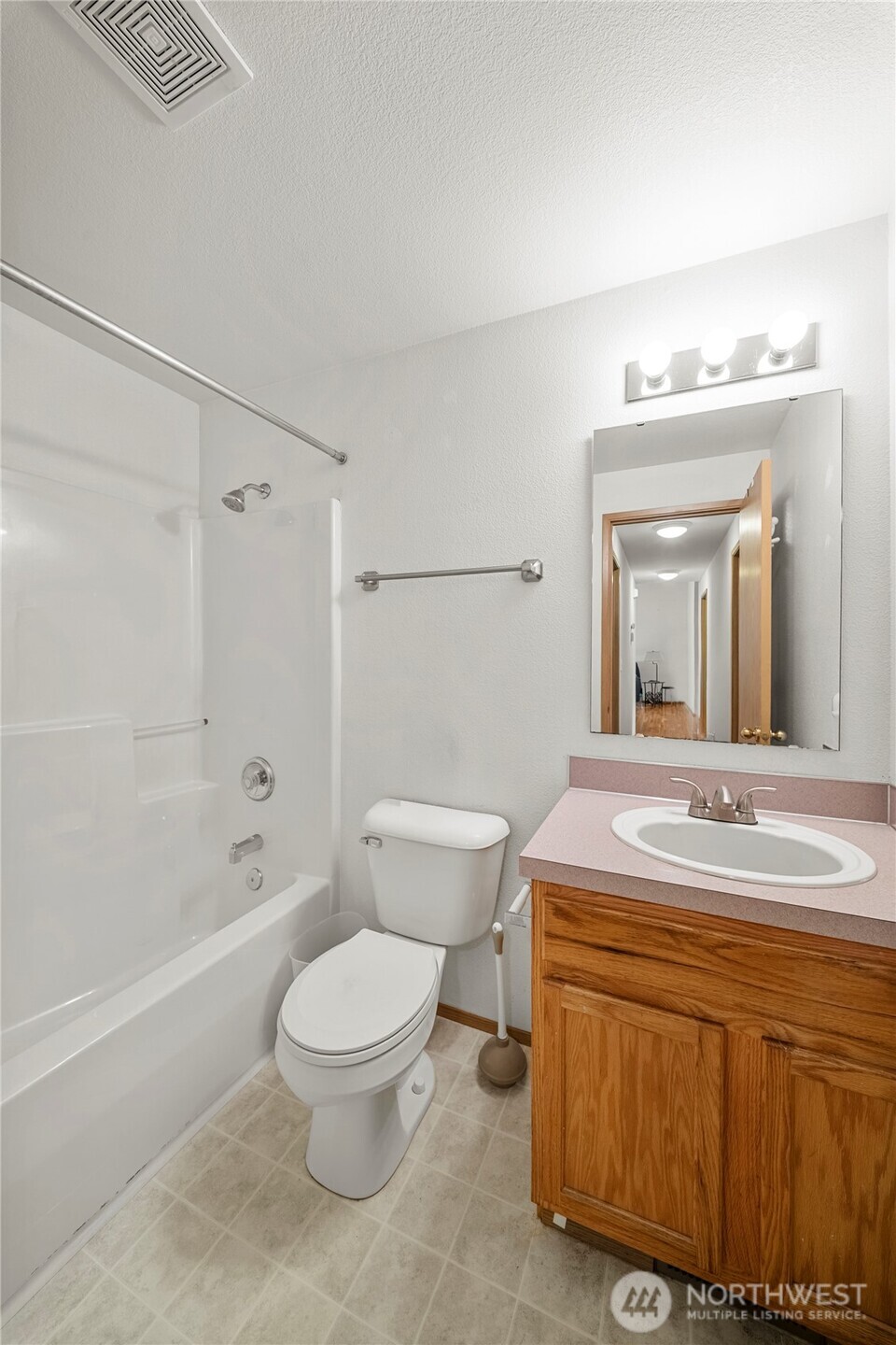 5931 184th Lane Southwest Rochester, WA 98579 - Photo 21 of 36