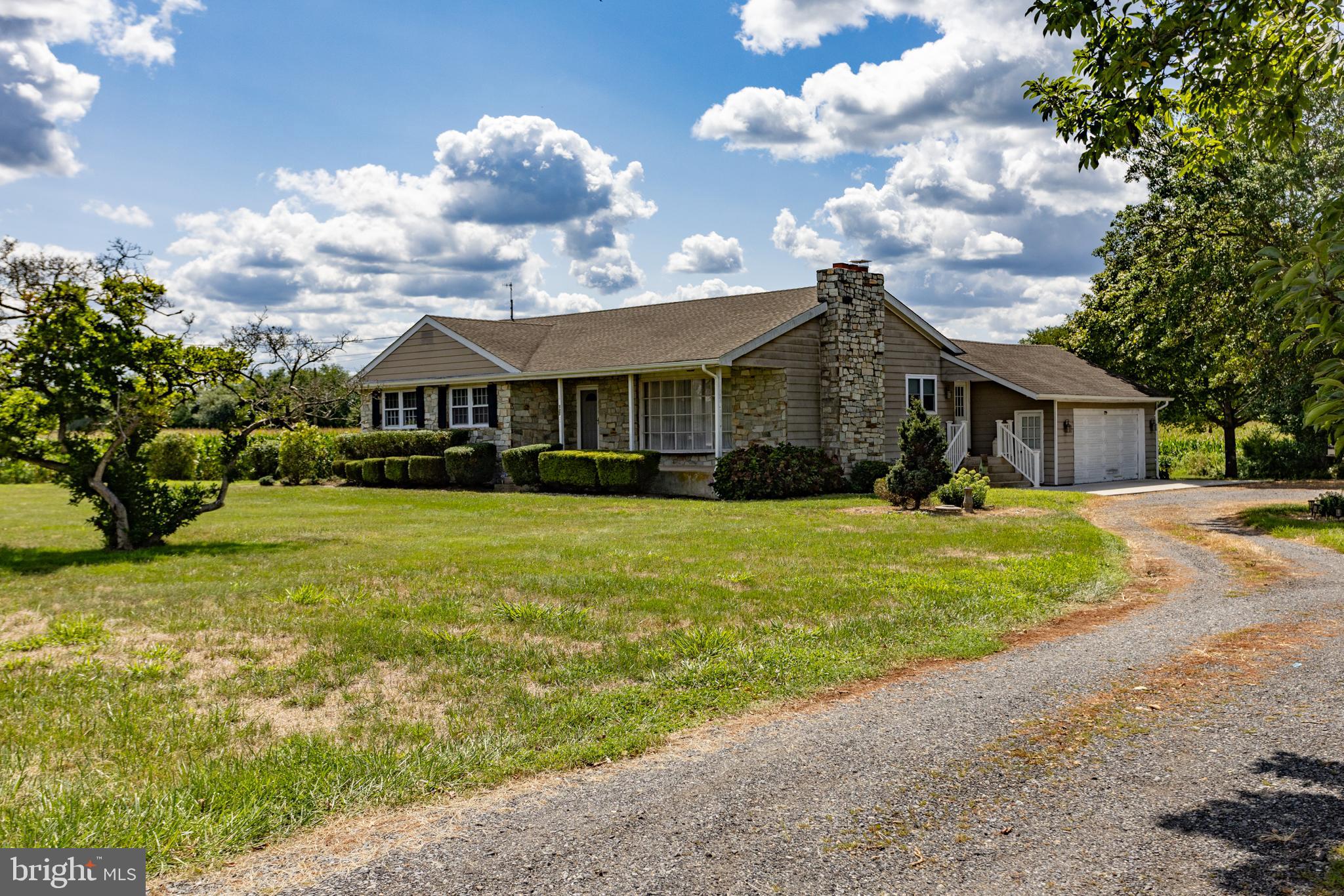 355 Eayrestown Road Southampton, NJ 08088 - Photo 2 of 33