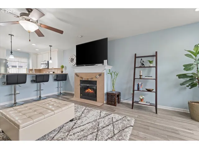 $295,000 | 2710 Southeast 141st Avenue, Unit 10, Portland, OR 97236