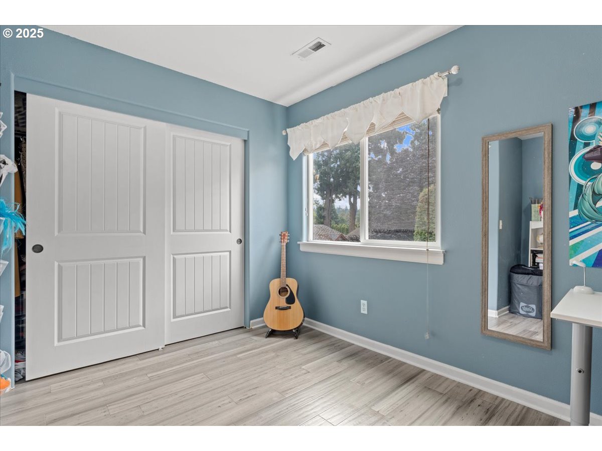 2710 Southeast 141st Avenue, Unit 10 Portland, OR 97236 - Photo 23 of 30