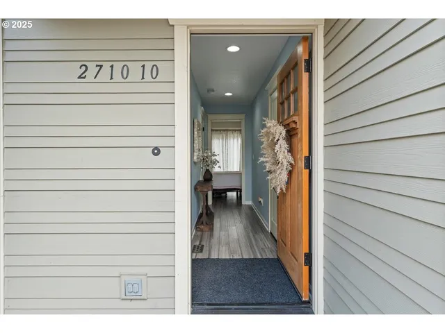 $295,000 | 2710 Southeast 141st Avenue, Unit 10, Portland, OR 97236