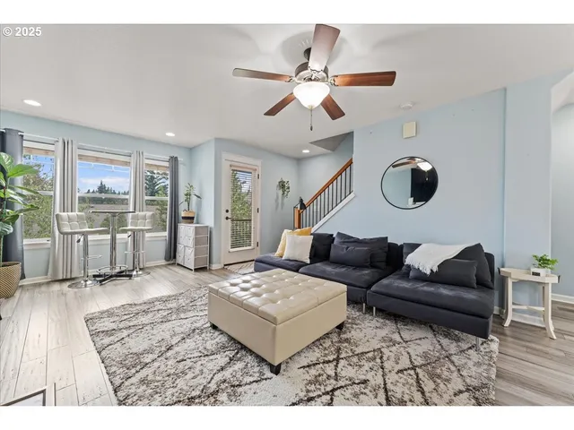 $295,000 | 2710 Southeast 141st Avenue, Unit 10, Portland, OR 97236