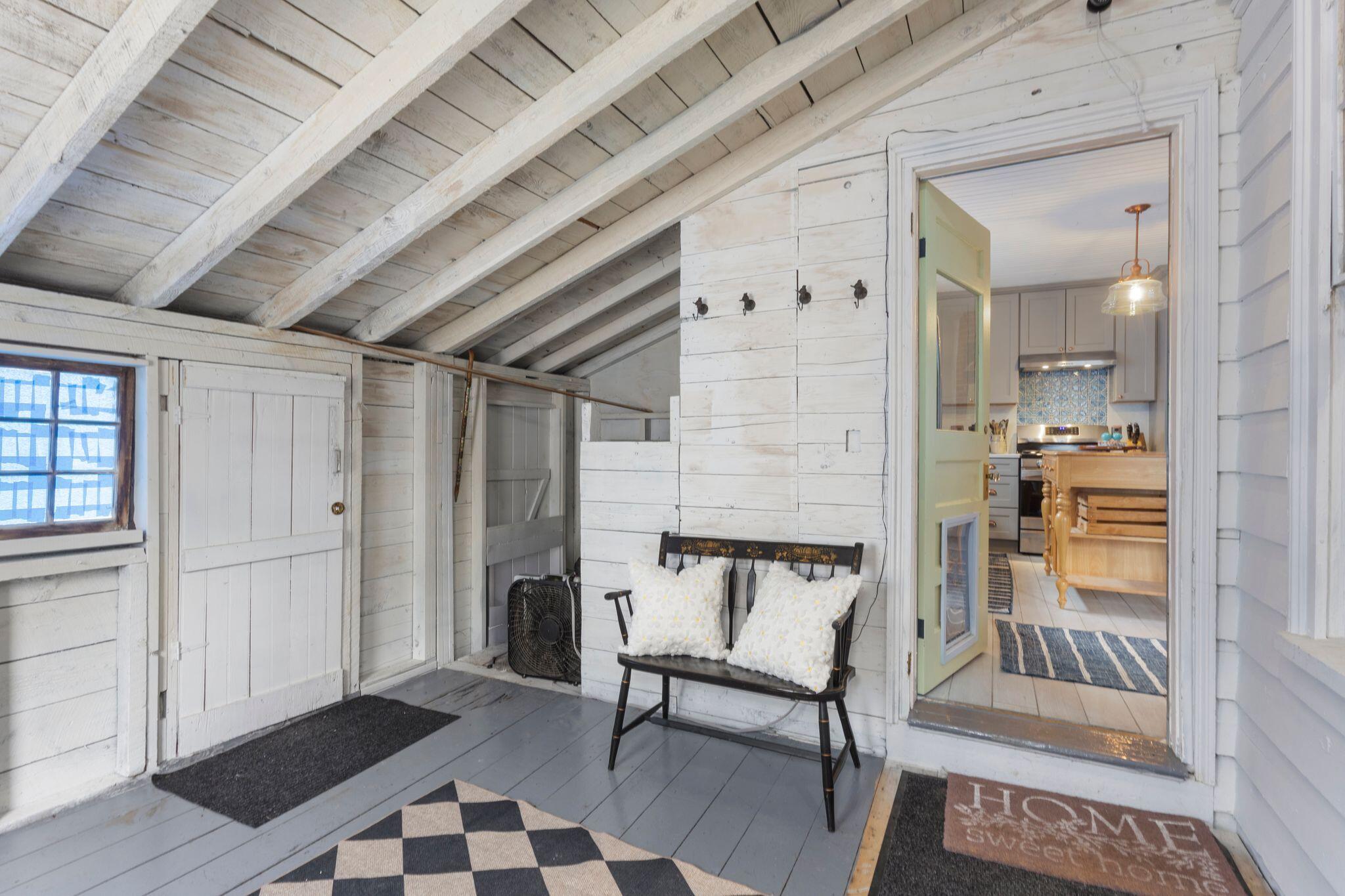 172 Hamilton Road Waterboro, ME 04087 - Photo 7 of 48 Enclosed porch / entry