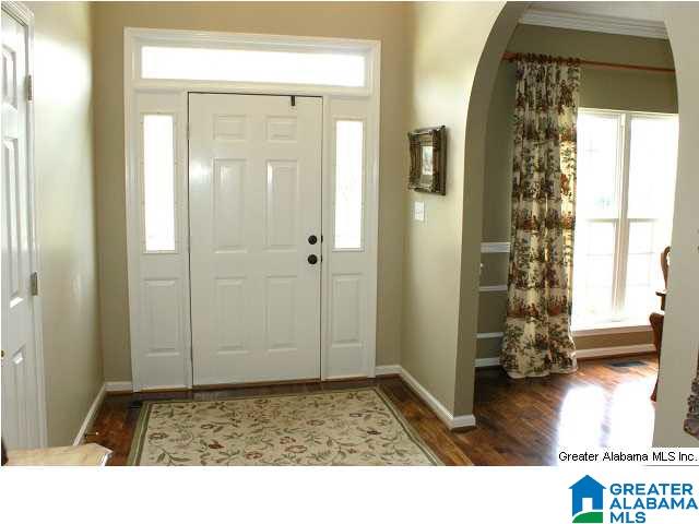 140 Silverleaf Drive Pelham, AL 35124 - Photo 3 of 32