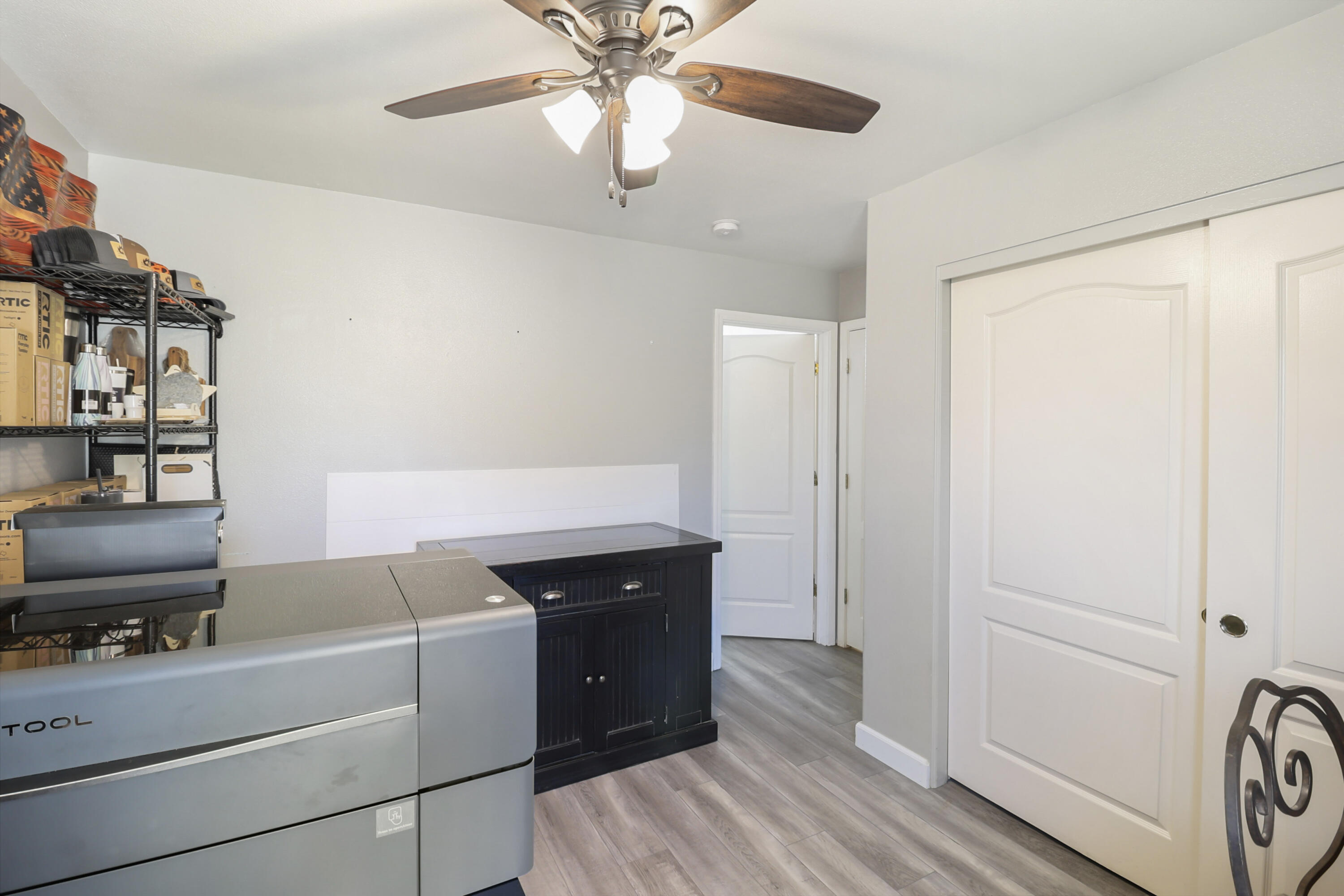 4143 St Patricks Avenue Redding, CA 96003 - Photo 22 of 38 22-10