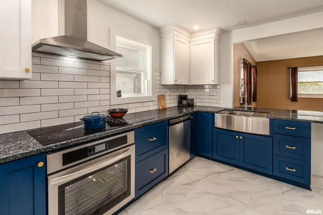 $184,900 | 711 West Elm Street, Carbondale, IL 62901