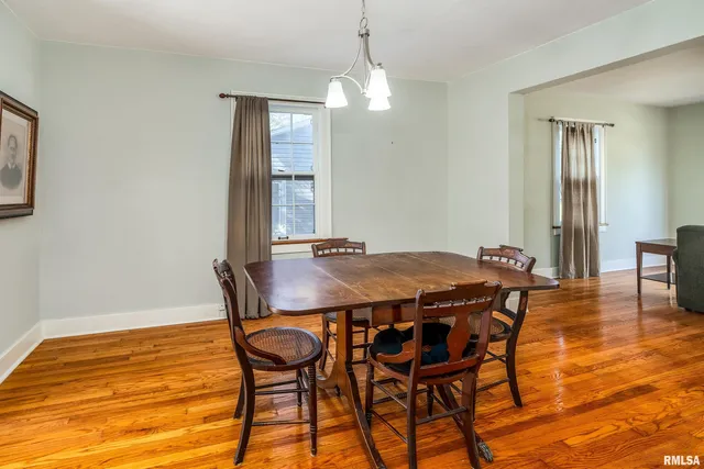 $184,900 | 711 West Elm Street, Carbondale, IL 62901