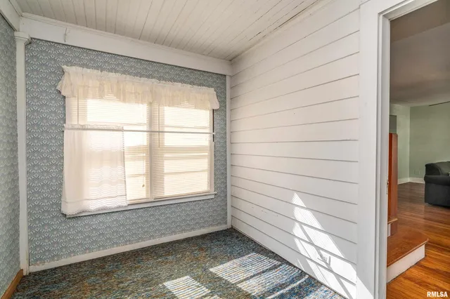 $184,900 | 711 West Elm Street, Carbondale, IL 62901