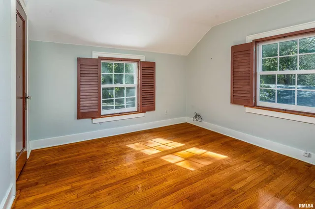 $184,900 | 711 West Elm Street, Carbondale, IL 62901