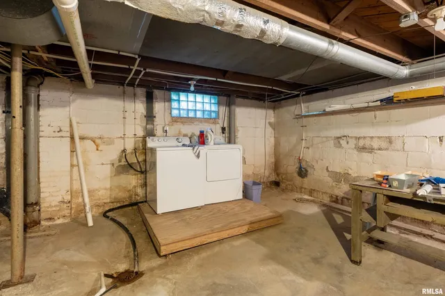 $184,900 | 711 West Elm Street, Carbondale, IL 62901