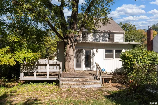 $184,900 | 711 West Elm Street, Carbondale, IL 62901