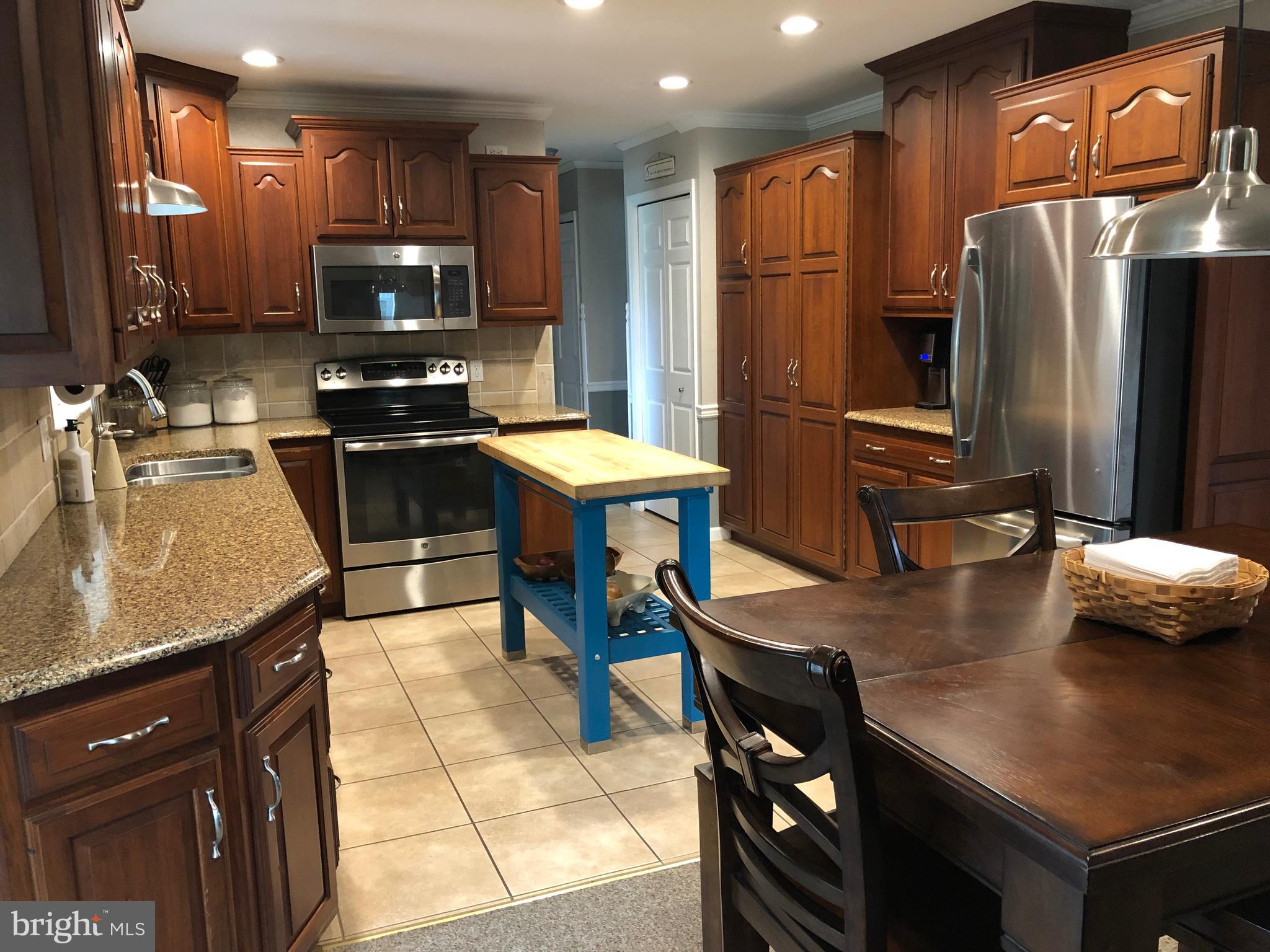135 Martzall Road Denver, PA 17517 - Photo 7 of 26 Large kitchen with granite counters, lots of stora