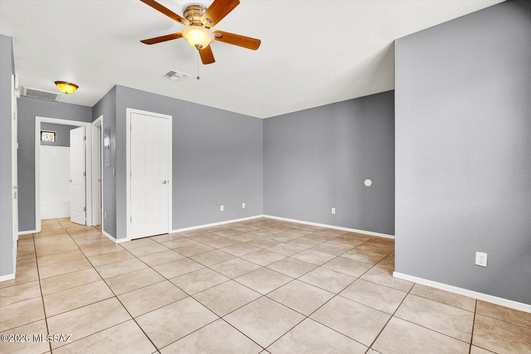 463 Sorrel Court Rio Rico, AZ 85648 - Photo 8 of 33 Gallery Image 8
