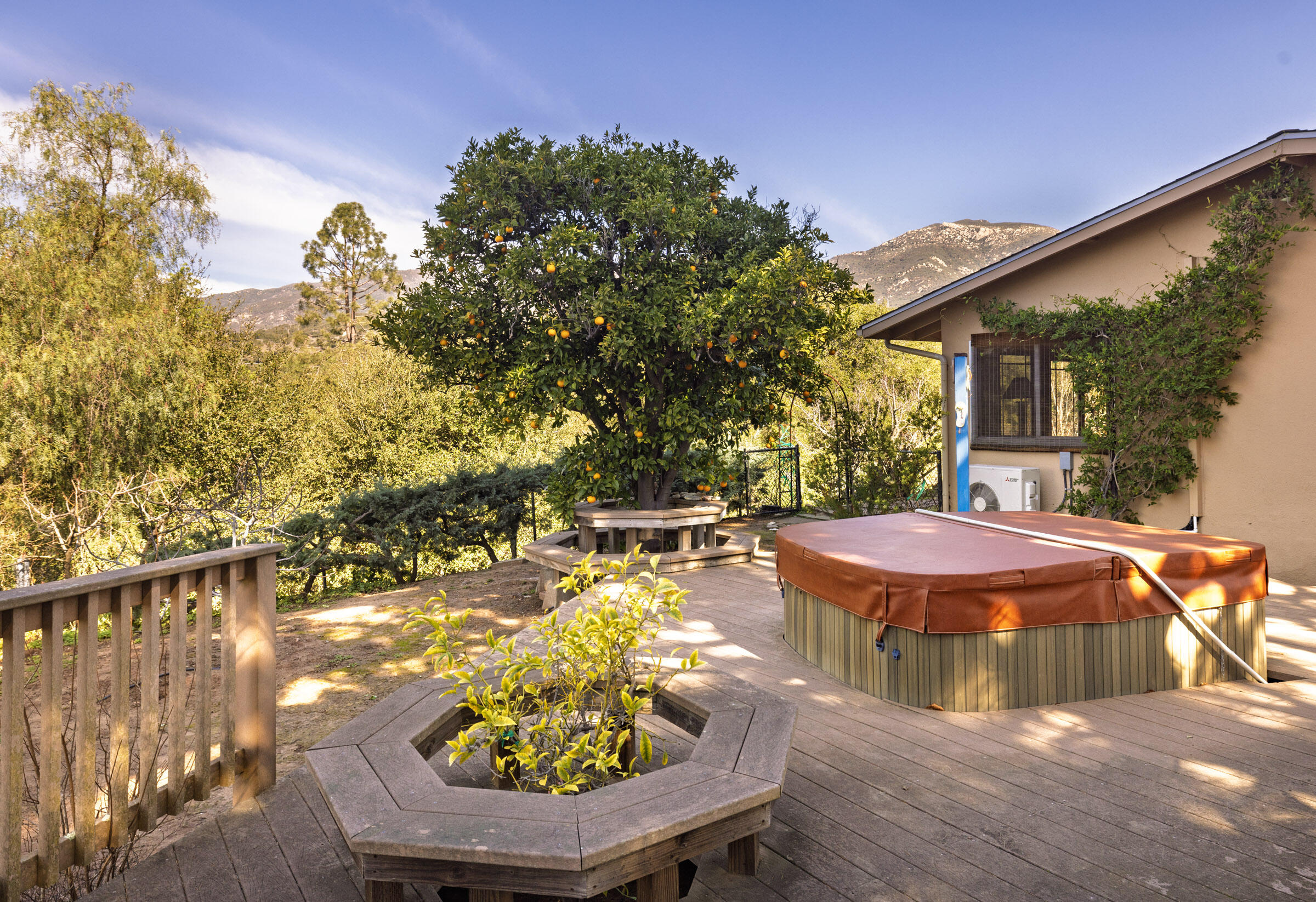 1005 Winther Way Santa Barbara, CA 93110 - Photo 26 of 33 a outdoor space with swimming pool