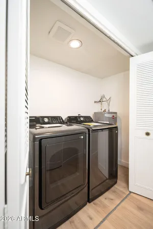 $289,999 | 5454 West El Caminito Drive, Glendale, AZ 85302