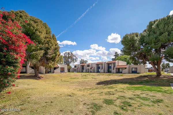 $289,999 | 5454 West El Caminito Drive, Glendale, AZ 85302