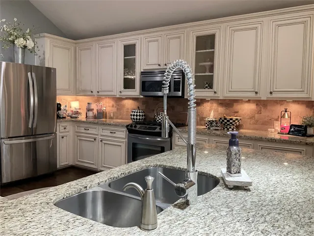 $339,000 | 8119 Malardcrest Drive, Humble, TX 77346