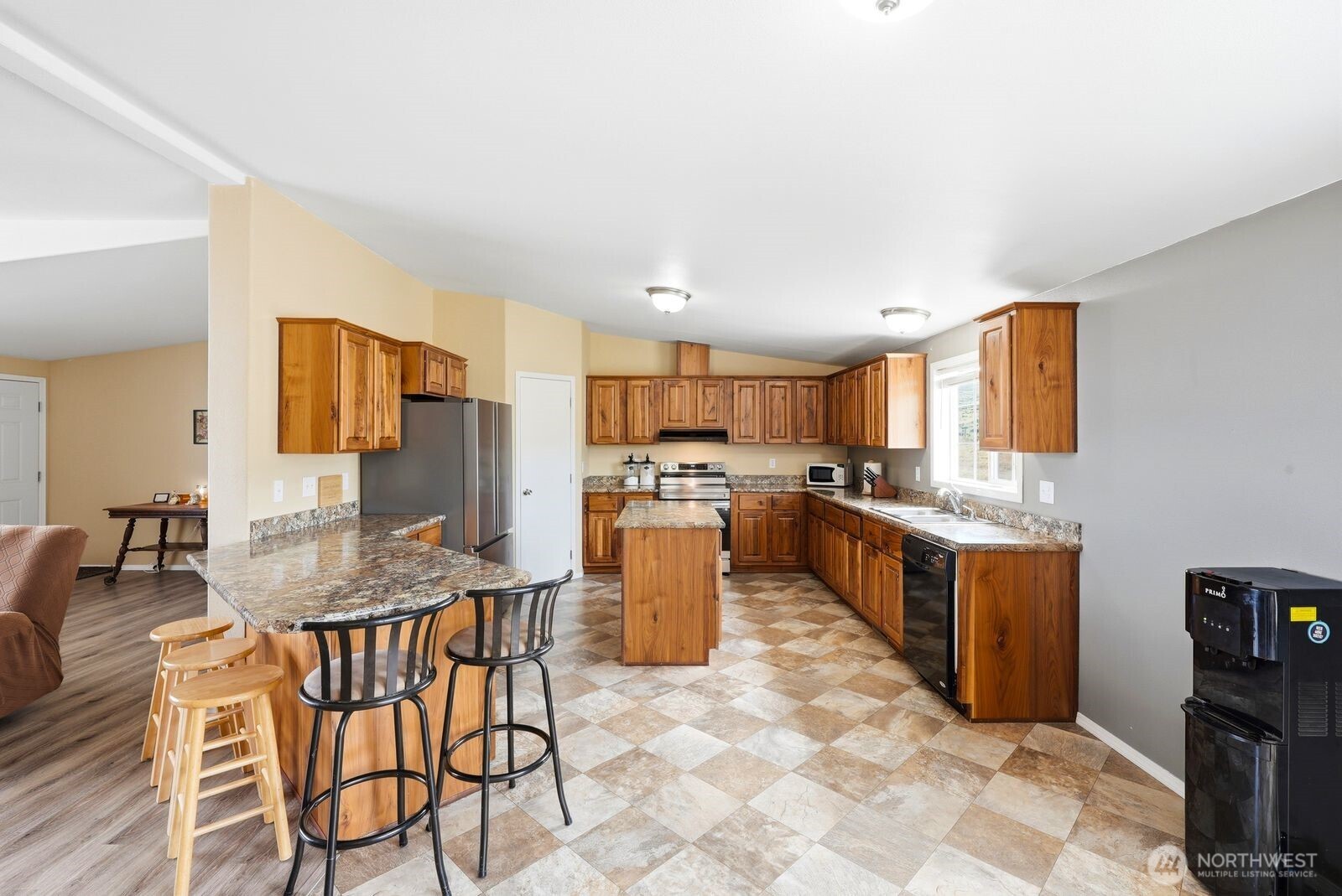 271 Paint Horse Road Yakima, WA 98901 - Photo 11 of 40