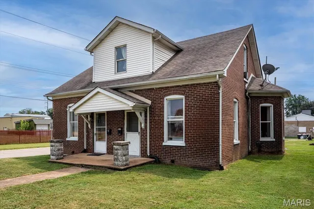 $115,000 | 402 South 21st Street, Belleville, IL 62226
