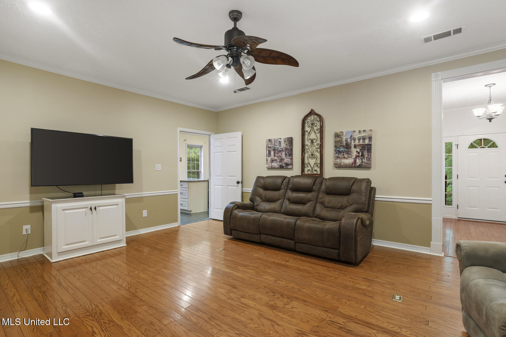 1629 Kimbell Road Terry, MS 39170 - Photo 13 of 47 Wood Floors