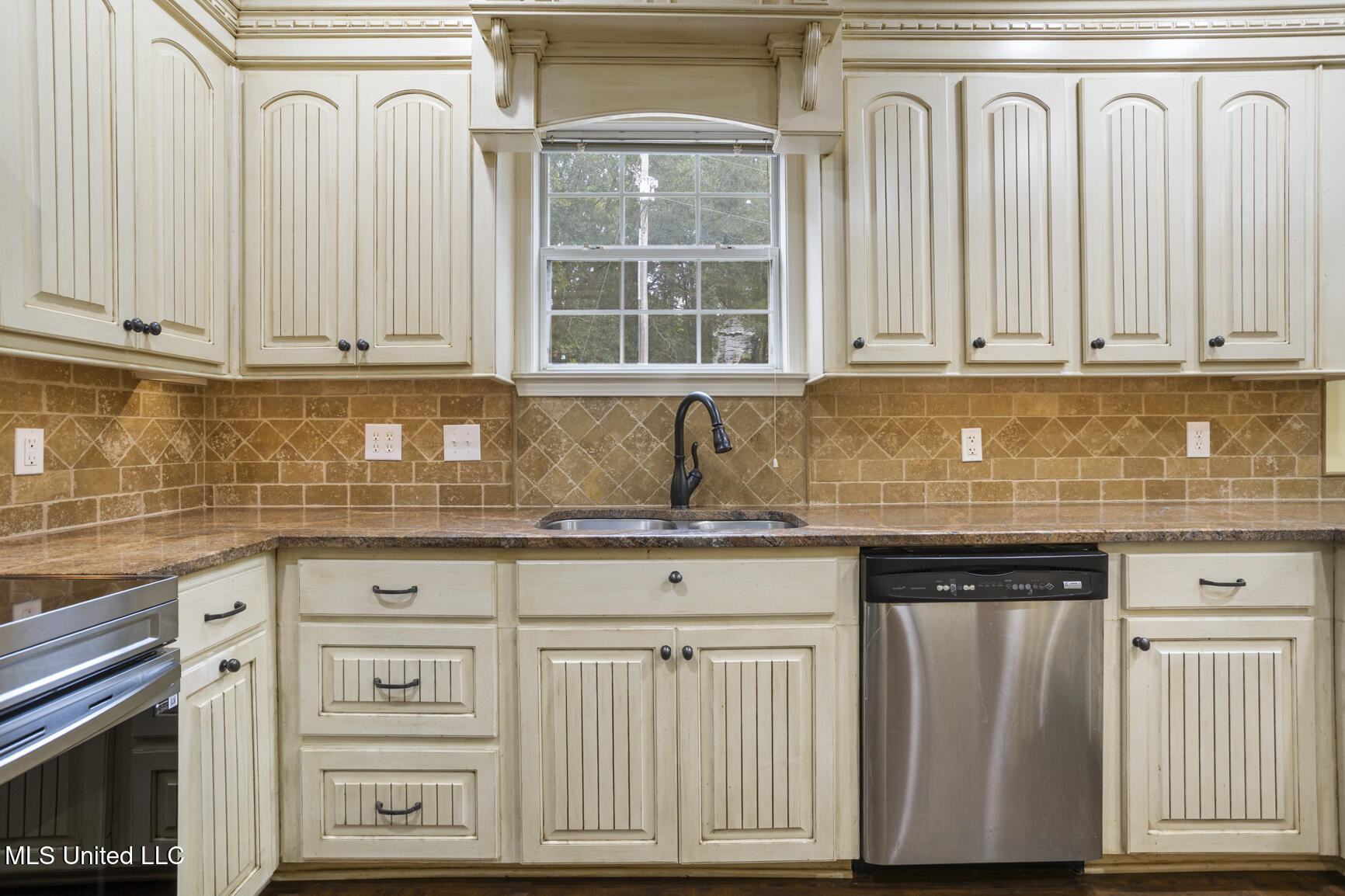 1629 Kimbell Road Terry, MS 39170 - Photo 18 of 47 Abundant Cabinets and Countertop Space