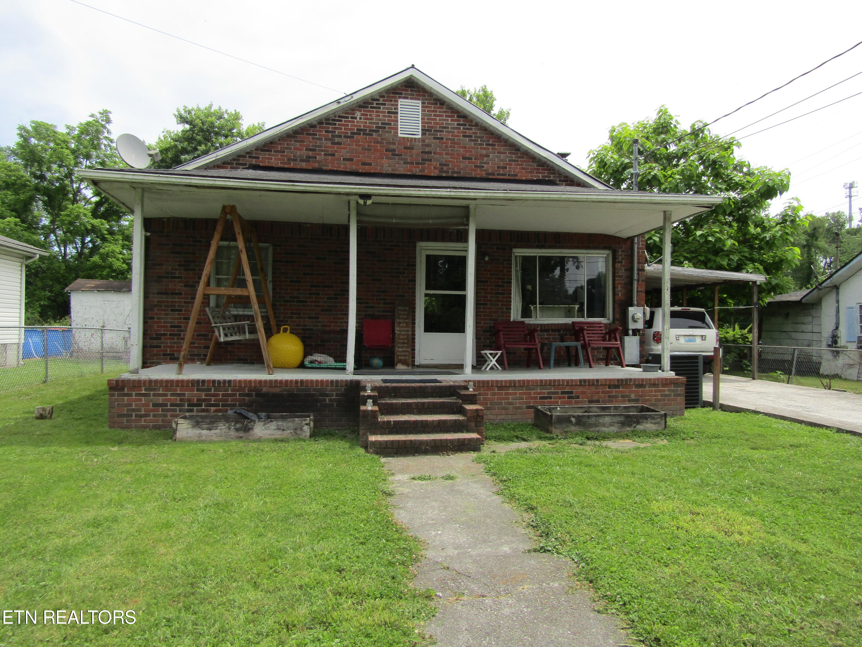 508 Wilderness Road Middlesboro, KY 40965 - Photo 1 of 18 IMG_1935