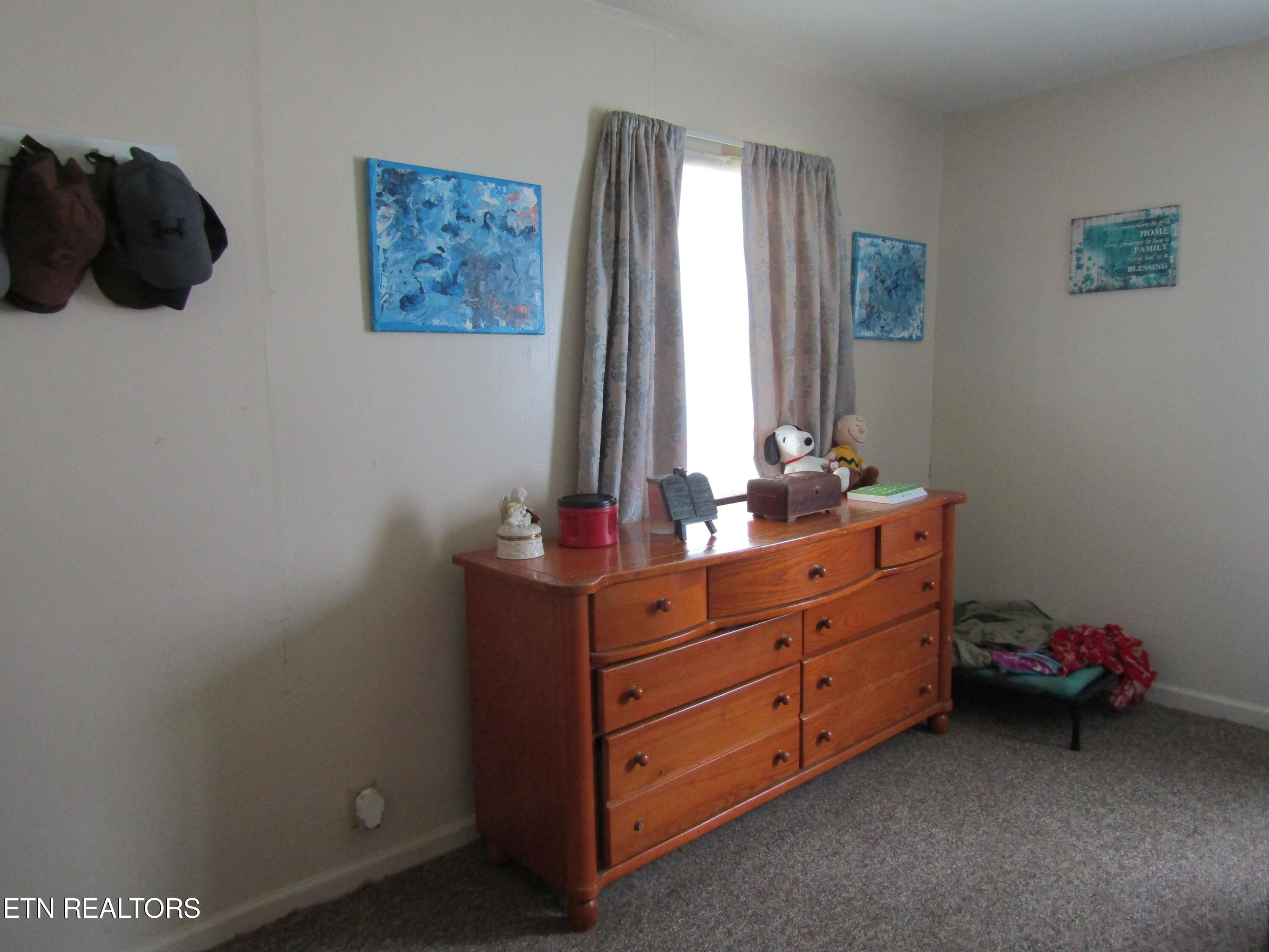 508 Wilderness Road Middlesboro, KY 40965 - Photo 18 of 18 IMG_1932