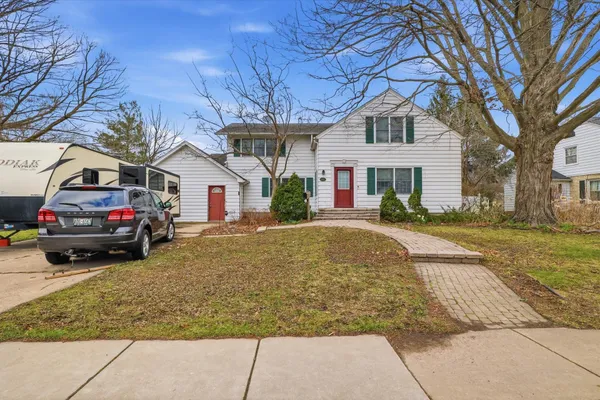 $344,900 | 1148 West Highland Street, Whitewater, WI 53190