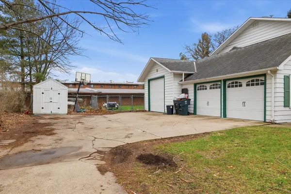 $344,900 | 1148 West Highland Street, Whitewater, WI 53190