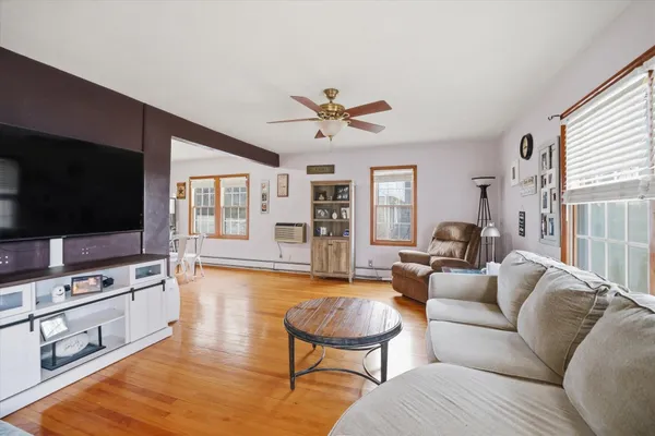 $344,900 | 1148 West Highland Street, Whitewater, WI 53190