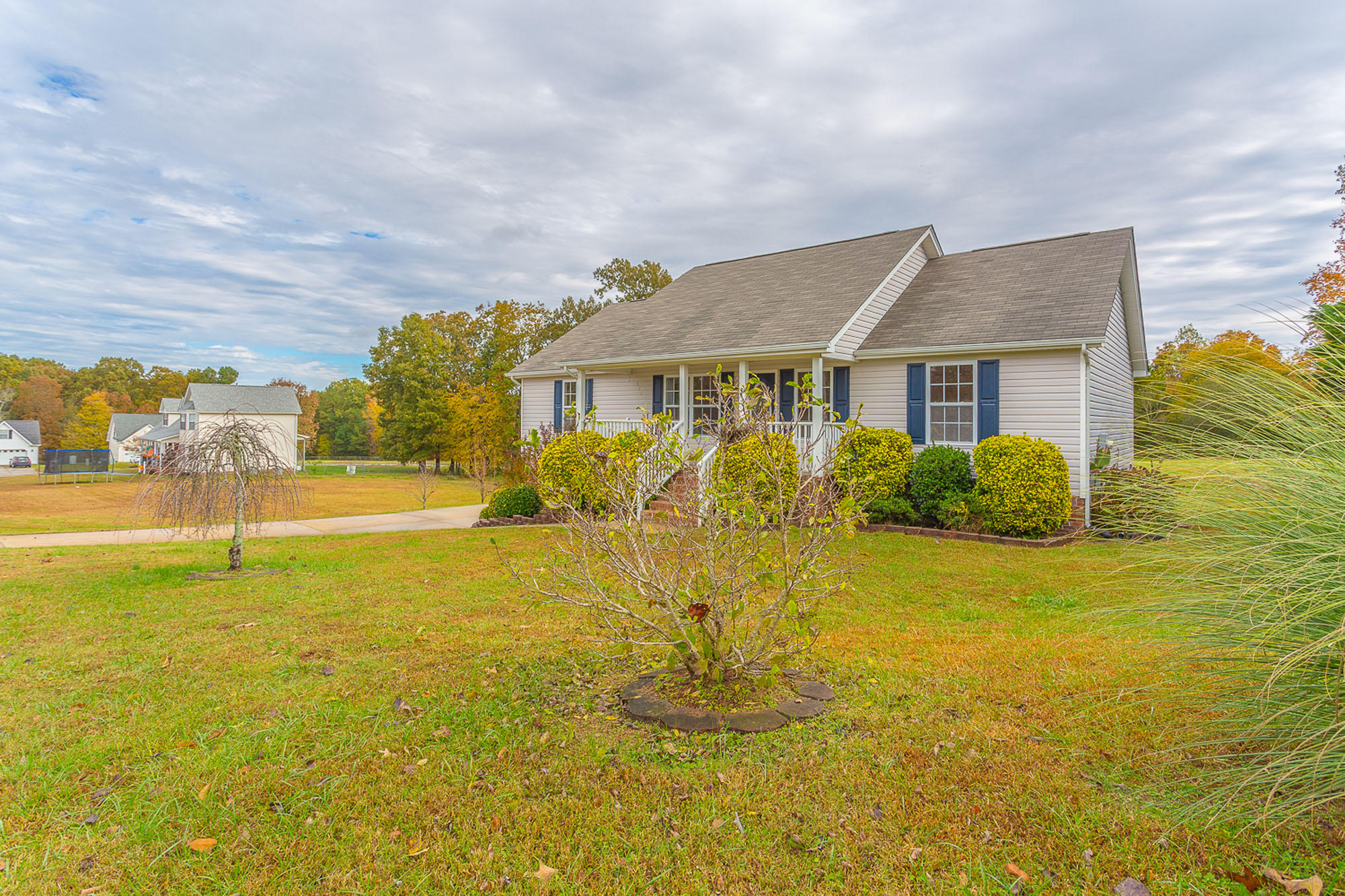 372 Spring Wind Circle Ringgold, GA 30736 - Photo 3 of 50 372 Spring Wind-8