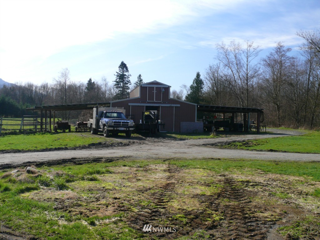30455 Walberg Road Sedro-Woolley, WA 98284 - Photo 2 of 15 Gallery Image 2