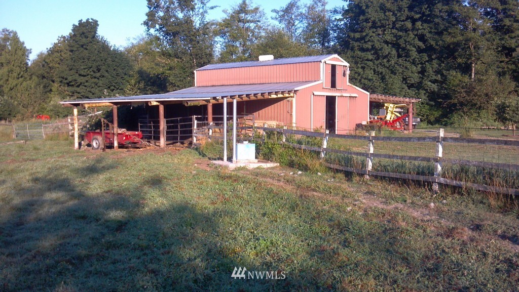 30455 Walberg Road Sedro-Woolley, WA 98284 - Photo 4 of 15 Gallery Image 4