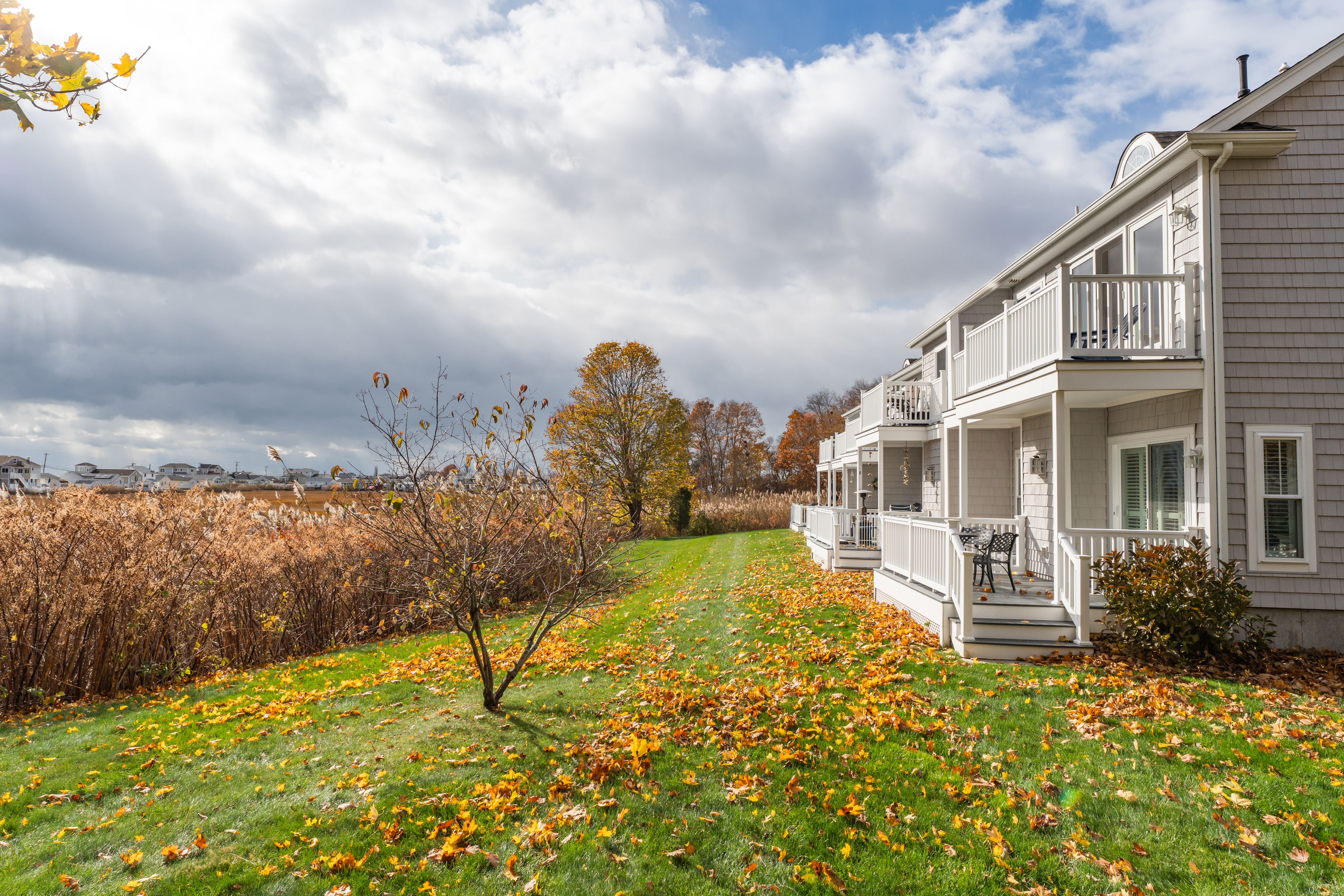 610 Marina Way Landing, Unit 610 Westbrook, CT 06498 - Photo 13 of 40 a view of an house with backyard