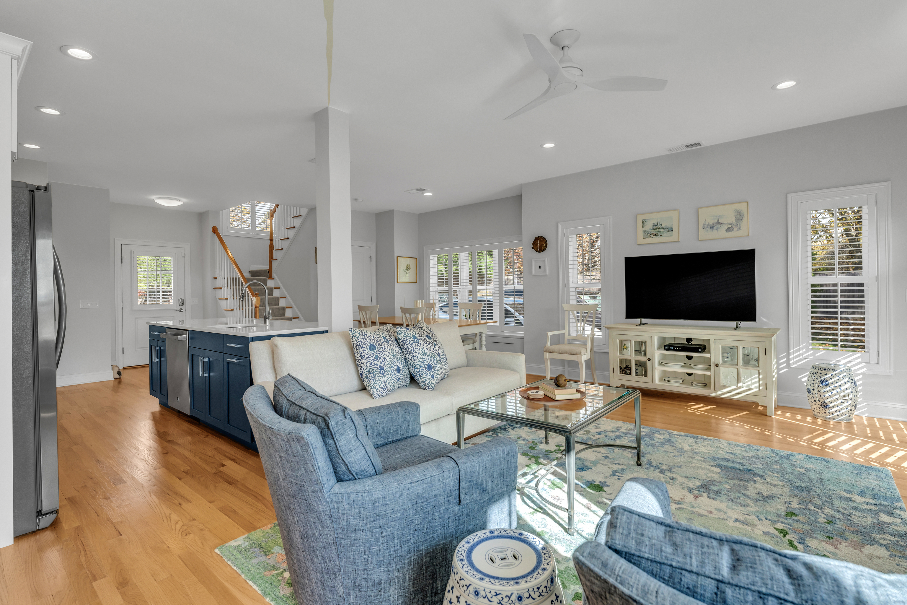 610 Marina Way Landing, Unit 610 Westbrook, CT 06498 - Photo 19 of 40 a living room with furniture and a flat screen tv