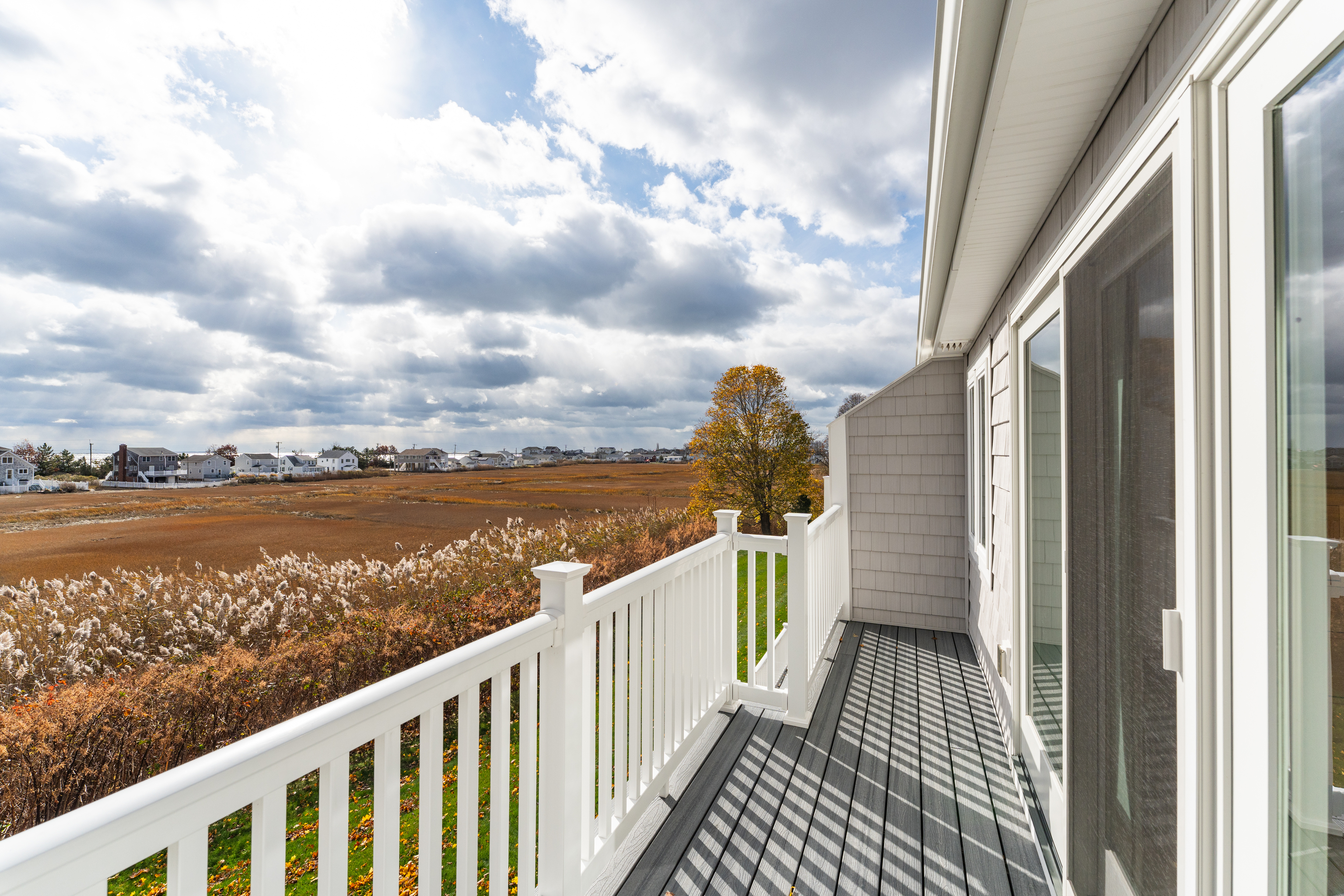 610 Marina Way Landing, Unit 610 Westbrook, CT 06498 - Photo 23 of 40 a view of a balcony with city view