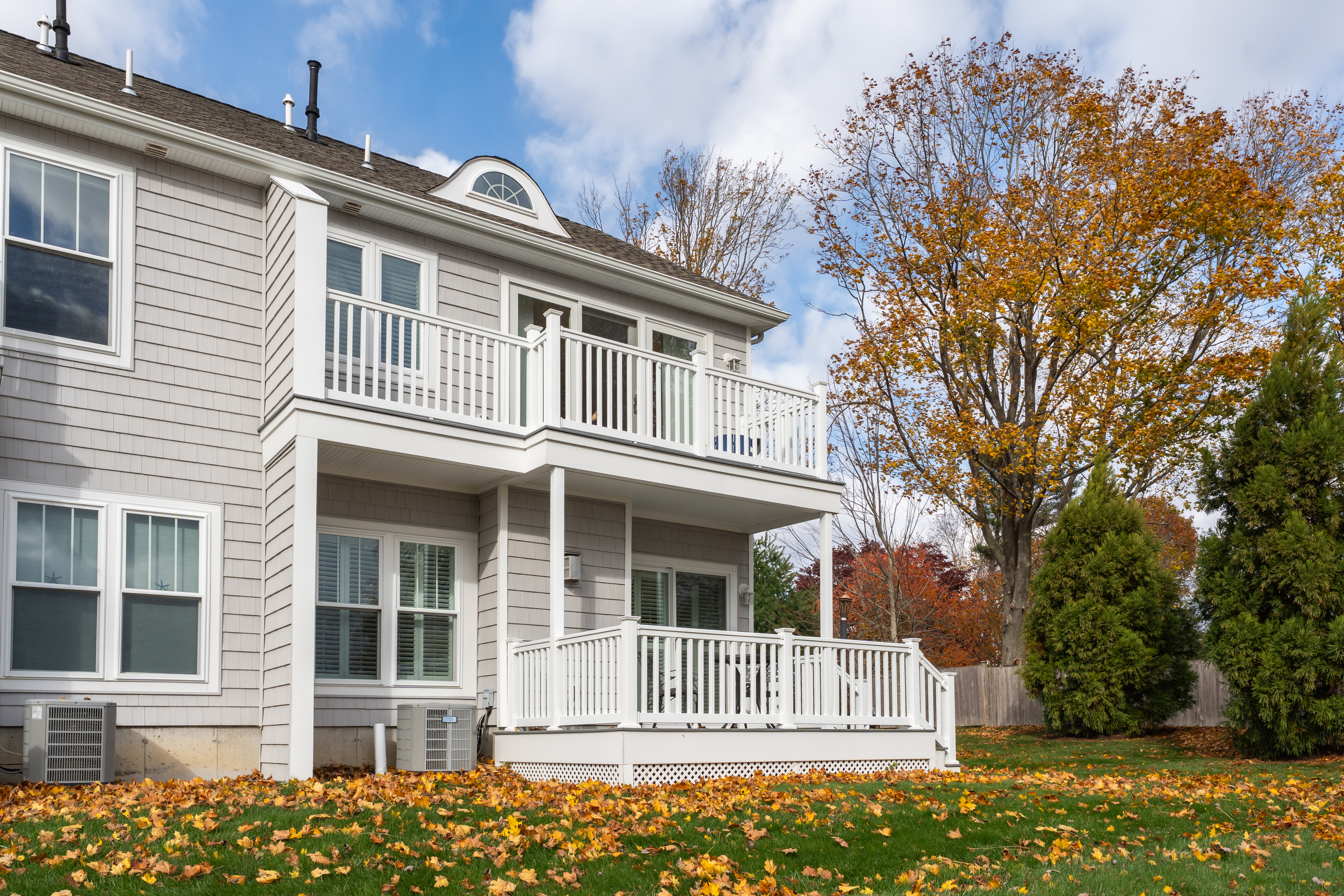 610 Marina Way Landing, Unit 610 Westbrook, CT 06498 - Photo 35 of 40 a front view of a house with a garden